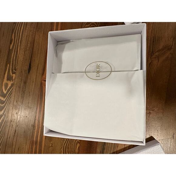 Christian Dior Box and Ribbon and Packing Mate - Picture 6 of 9